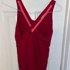 Lululemon stash and run tank top